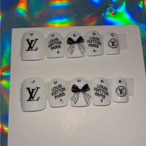 10 PC Hand Crafted Designer B&W Nails NWT